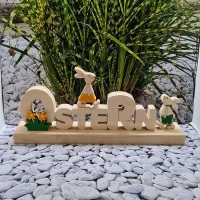 1_Schriftzug-Ostern-mit-2-Hasen-gelben-Blume1
